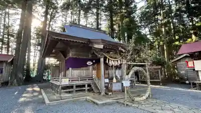 坪沼八幡神社の本殿・本堂