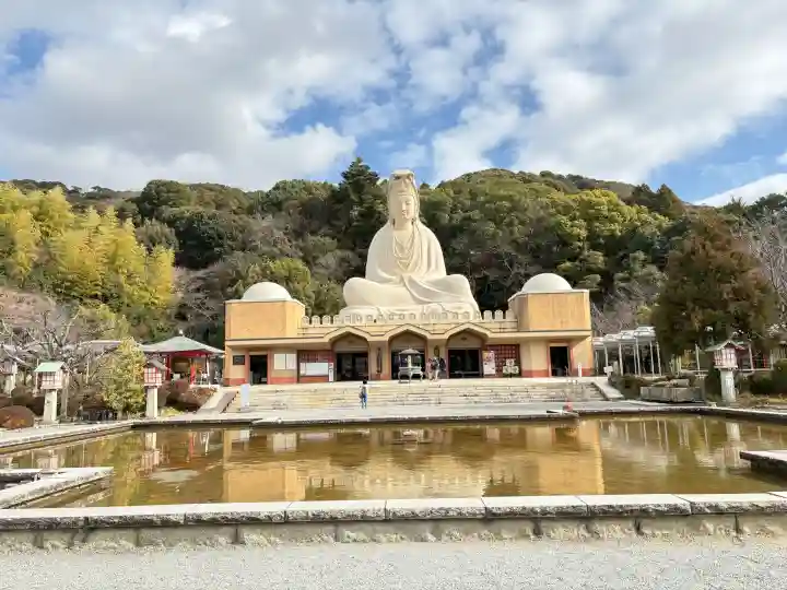霊山観音の{uncategorized: "未分類", other: "その他", undefined: "問題あり", building: "その他建物", grave: "お墓", sacred_gate: "鳥居", guardian: "狛犬", statue: "像", buddha: "仏像", history: "歴史", nature: "自然", garden: "庭園", animal: "動物", pagoda: "塔", temizu: "手水舎", mountain_gate: "山門・神門", sanctuary: "本殿・本堂", subordinate: "末社・摂社", art: "芸術", scenery: "景色", jizo: "地蔵", ema: "絵馬", goshuin: "御朱印", omikuji: "おみくじ", items: "授与品その他", amulet: "お守り", goshuincho: "御朱印帳", eats: "食事", festival: "お祭り", votive_dance: "神楽", shichigosan: "七五三参", wedding: "結婚式", experience: "体験その他", initially: "初詣", around: "周辺", anti_infection: "感染症対策"}