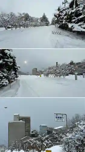 秋葉神社の{uncategorized: "未分類", other: "その他", undefined: "問題あり", building: "その他建物", grave: "お墓", sacred_gate: "鳥居", guardian: "狛犬", statue: "像", buddha: "仏像", history: "歴史", nature: "自然", garden: "庭園", animal: "動物", pagoda: "塔", temizu: "手水舎", mountain_gate: "山門・神門", sanctuary: "本殿・本堂", subordinate: "末社・摂社", art: "芸術", scenery: "景色", jizo: "地蔵", ema: "絵馬", goshuin: "御朱印", omikuji: "おみくじ", items: "授与品その他", amulet: "お守り", goshuincho: "御朱印帳", eats: "食事", festival: "お祭り", votive_dance: "神楽", shichigosan: "七五三参", wedding: "結婚式", experience: "体験その他", initially: "初詣", around: "周辺", anti_infection: "感染症対策"}