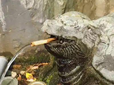 氣比神宮の手水舎