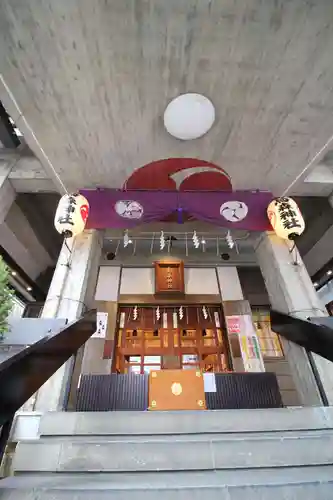 烏森神社の本殿・本堂