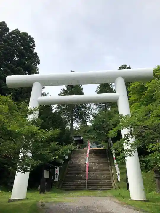 土津神社|こどもと出世の神さまの鳥居
