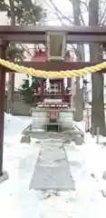 三吉神社の末社