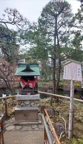 西新井大師総持寺の末社・摂社