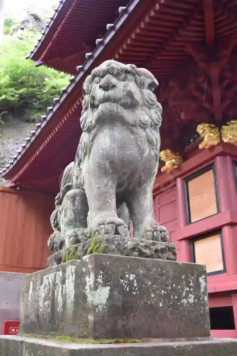 榛名神社の狛犬