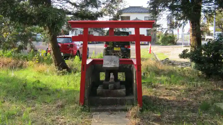 大国玉神社の末社・摂社