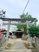 柳原稲荷神社の{uncategorized: "未分類", other: "その他", undefined: "問題あり", building: "その他建物", grave: "お墓", sacred_gate: "鳥居", guardian: "狛犬", statue: "像", buddha: "仏像", history: "歴史", nature: "自然", garden: "庭園", animal: "動物", pagoda: "塔", temizu: "手水舎", mountain_gate: "山門・神門", sanctuary: "本殿・本堂", subordinate: "末社・摂社", art: "芸術", scenery: "景色", jizo: "地蔵", ema: "絵馬", goshuin: "御朱印", omikuji: "おみくじ", items: "授与品その他", amulet: "お守り", goshuincho: "御朱印帳", eats: "食事", festival: "お祭り", votive_dance: "神楽", shichigosan: "七五三参", wedding: "結婚式", experience: "体験その他", initially: "初詣", around: "周辺", anti_infection: "感染症対策"}