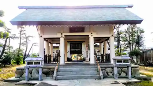 神明社・熱田社・白山社合殿の本殿・本堂