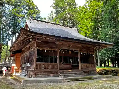 荒城神社の本殿