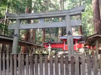室生龍穴神社の本殿・本堂