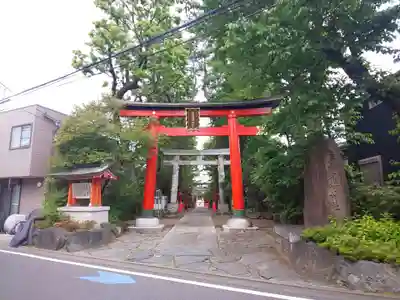 馬橋稲荷神社の鳥居
