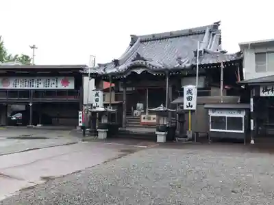 新護寺の本殿・本堂