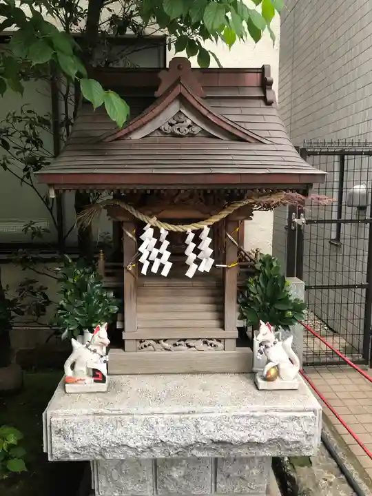 矢之庫稲荷神社の本殿・本堂