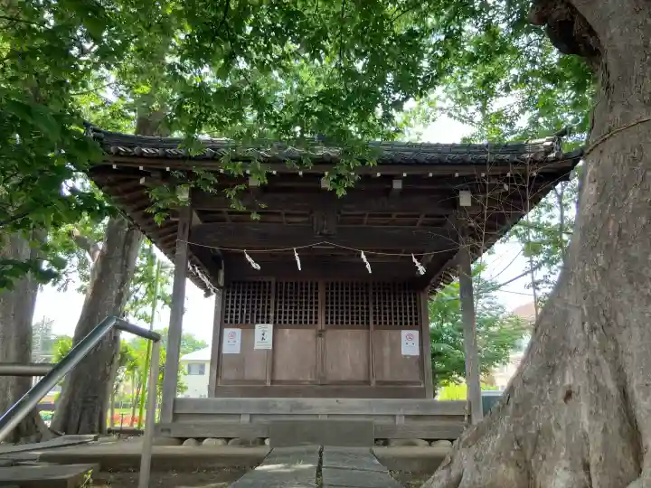 須賀神社の{uncategorized: "未分類", other: "その他", undefined: "問題あり", building: "その他建物", grave: "お墓", sacred_gate: "鳥居", guardian: "狛犬", statue: "像", buddha: "仏像", history: "歴史", nature: "自然", garden: "庭園", animal: "動物", pagoda: "塔", temizu: "手水舎", mountain_gate: "山門・神門", sanctuary: "本殿・本堂", subordinate: "末社・摂社", art: "芸術", scenery: "景色", jizo: "地蔵", ema: "絵馬", goshuin: "御朱印", omikuji: "おみくじ", items: "授与品その他", amulet: "お守り", goshuincho: "御朱印帳", eats: "食事", festival: "お祭り", votive_dance: "神楽", shichigosan: "七五三参", wedding: "結婚式", experience: "体験その他", initially: "初詣", around: "周辺", anti_infection: "感染症対策"}