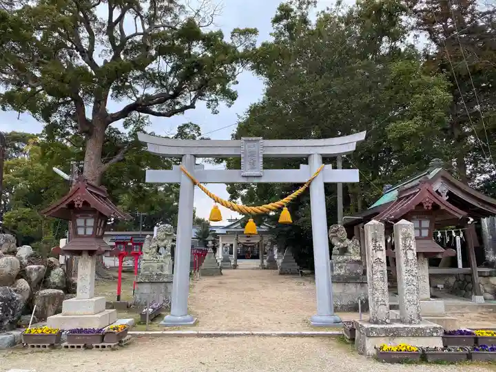 都波岐奈加等神社の鳥居