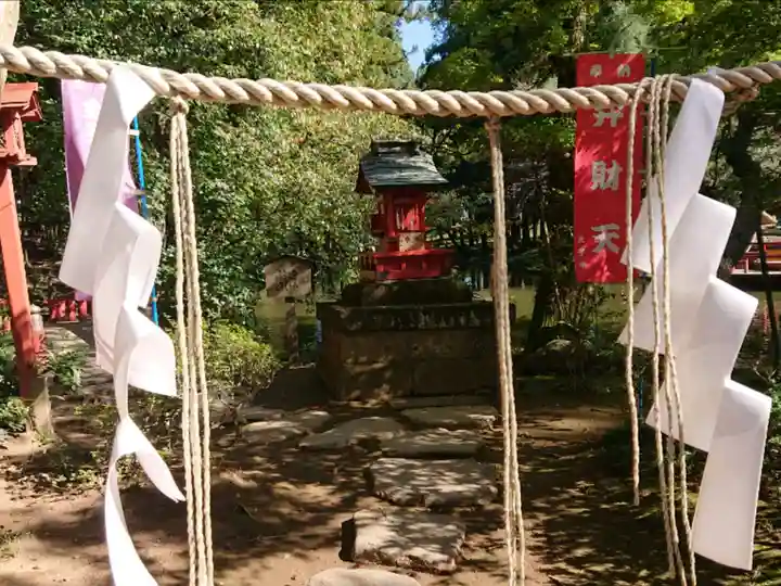 間々田八幡宮の末社・摂社