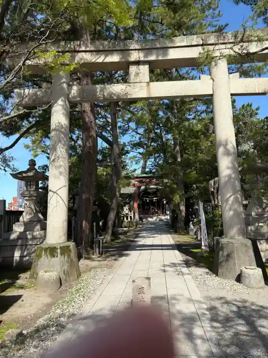 菟橋神社の{uncategorized: "未分類", other: "その他", undefined: "問題あり", building: "その他建物", grave: "お墓", sacred_gate: "鳥居", guardian: "狛犬", statue: "像", buddha: "仏像", history: "歴史", nature: "自然", garden: "庭園", animal: "動物", pagoda: "塔", temizu: "手水舎", mountain_gate: "山門・神門", sanctuary: "本殿・本堂", subordinate: "末社・摂社", art: "芸術", scenery: "景色", jizo: "地蔵", ema: "絵馬", goshuin: "御朱印", omikuji: "おみくじ", items: "授与品その他", amulet: "お守り", goshuincho: "御朱印帳", eats: "食事", festival: "お祭り", votive_dance: "神楽", shichigosan: "七五三参", wedding: "結婚式", experience: "体験その他", initially: "初詣", around: "周辺", anti_infection: "感染症対策"}
