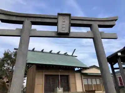 富士山神社の{uncategorized: "未分類", other: "その他", undefined: "問題あり", building: "その他建物", grave: "お墓", sacred_gate: "鳥居", guardian: "狛犬", statue: "像", buddha: "仏像", history: "歴史", nature: "自然", garden: "庭園", animal: "動物", pagoda: "塔", temizu: "手水舎", mountain_gate: "山門・神門", sanctuary: "本殿・本堂", subordinate: "末社・摂社", art: "芸術", scenery: "景色", jizo: "地蔵", ema: "絵馬", goshuin: "御朱印", omikuji: "おみくじ", items: "授与品その他", amulet: "お守り", goshuincho: "御朱印帳", eats: "食事", festival: "お祭り", votive_dance: "神楽", shichigosan: "七五三参", wedding: "結婚式", experience: "体験その他", initially: "初詣", around: "周辺", anti_infection: "感染症対策"}