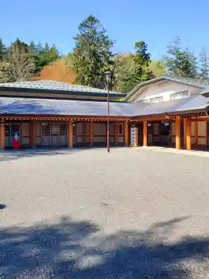 北海道神宮の{uncategorized: "未分類", other: "その他", undefined: "問題あり", building: "その他建物", grave: "お墓", sacred_gate: "鳥居", guardian: "狛犬", statue: "像", buddha: "仏像", history: "歴史", nature: "自然", garden: "庭園", animal: "動物", pagoda: "塔", temizu: "手水舎", mountain_gate: "山門・神門", sanctuary: "本殿・本堂", subordinate: "末社・摂社", art: "芸術", scenery: "景色", jizo: "地蔵", ema: "絵馬", goshuin: "御朱印", omikuji: "おみくじ", items: "授与品その他", amulet: "お守り", goshuincho: "御朱印帳", eats: "食事", festival: "お祭り", votive_dance: "神楽", shichigosan: "七五三参", wedding: "結婚式", experience: "体験その他", initially: "初詣", around: "周辺", anti_infection: "感染症対策"}