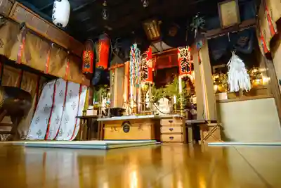 横浜御嶽神社の本殿・本堂