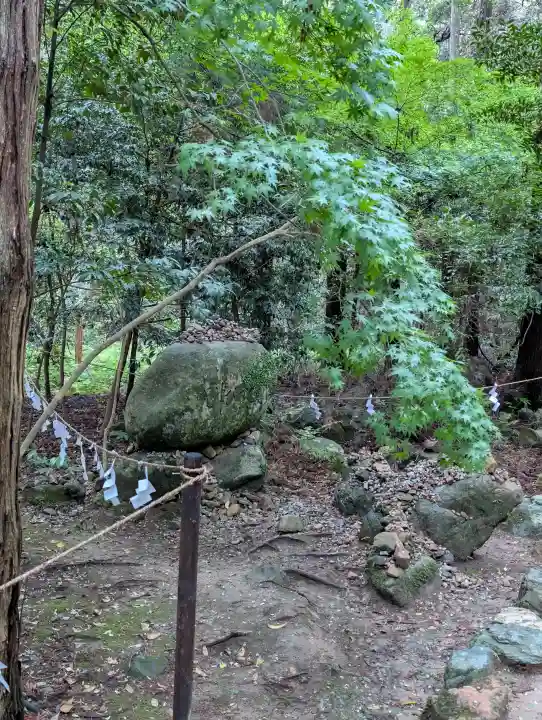 氣多大社の{uncategorized: "未分類", other: "その他", undefined: "問題あり", building: "その他建物", grave: "お墓", sacred_gate: "鳥居", guardian: "狛犬", statue: "像", buddha: "仏像", history: "歴史", nature: "自然", garden: "庭園", animal: "動物", pagoda: "塔", temizu: "手水舎", mountain_gate: "山門・神門", sanctuary: "本殿・本堂", subordinate: "末社・摂社", art: "芸術", scenery: "景色", jizo: "地蔵", ema: "絵馬", goshuin: "御朱印", omikuji: "おみくじ", items: "授与品その他", amulet: "お守り", goshuincho: "御朱印帳", eats: "食事", festival: "お祭り", votive_dance: "神楽", shichigosan: "七五三参", wedding: "結婚式", experience: "体験その他", initially: "初詣", around: "周辺", anti_infection: "感染症対策"}