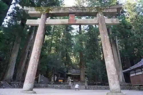 室生龍穴神社の鳥居