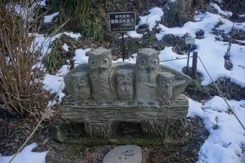 鷲子山上神社の狛犬