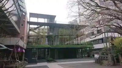 回向院の山門・神門