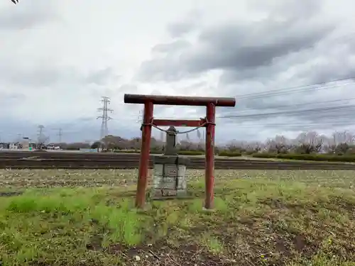 神社（名称不明）の鳥居