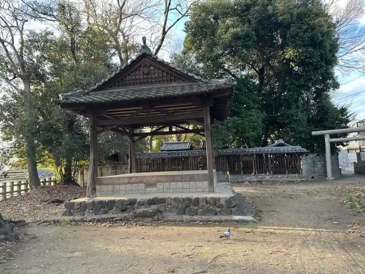 梅津太神宮の{uncategorized: "未分類", other: "その他", undefined: "問題あり", building: "その他建物", grave: "お墓", sacred_gate: "鳥居", guardian: "狛犬", statue: "像", buddha: "仏像", history: "歴史", nature: "自然", garden: "庭園", animal: "動物", pagoda: "塔", temizu: "手水舎", mountain_gate: "山門・神門", sanctuary: "本殿・本堂", subordinate: "末社・摂社", art: "芸術", scenery: "景色", jizo: "地蔵", ema: "絵馬", goshuin: "御朱印", omikuji: "おみくじ", items: "授与品その他", amulet: "お守り", goshuincho: "御朱印帳", eats: "食事", festival: "お祭り", votive_dance: "神楽", shichigosan: "七五三参", wedding: "結婚式", experience: "体験その他", initially: "初詣", around: "周辺", anti_infection: "感染症対策"}