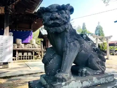 下庄八幡神社の狛犬