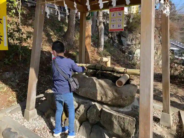 聖神社の手水舎