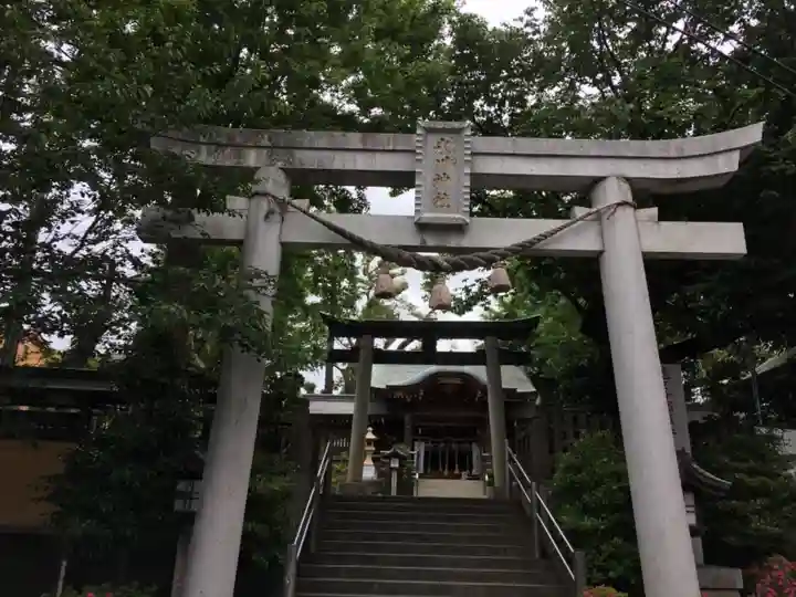 鳩ヶ谷氷川神社の鳥居