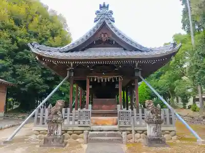 南外山八幡社の本殿・本堂