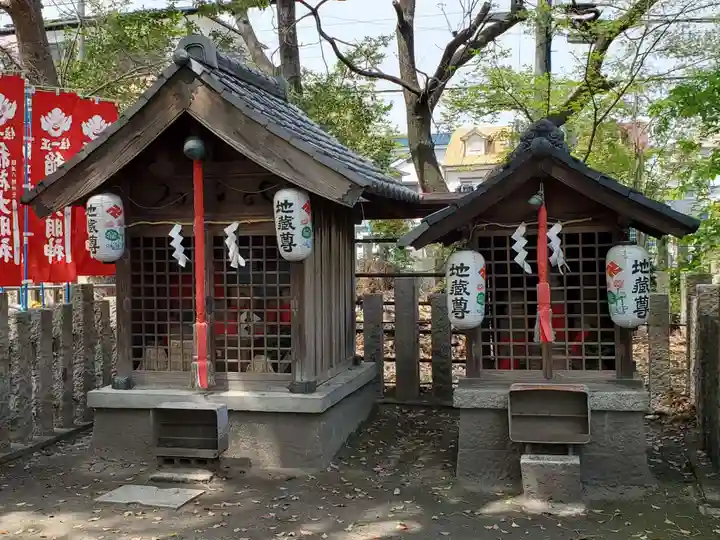 難波八幡神社の地蔵
