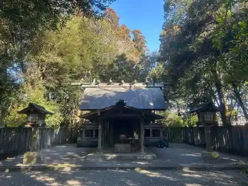 皇宮神社（宮崎神宮摂社）の{uncategorized: "未分類", other: "その他", undefined: "問題あり", building: "その他建物", grave: "お墓", sacred_gate: "鳥居", guardian: "狛犬", statue: "像", buddha: "仏像", history: "歴史", nature: "自然", garden: "庭園", animal: "動物", pagoda: "塔", temizu: "手水舎", mountain_gate: "山門・神門", sanctuary: "本殿・本堂", subordinate: "末社・摂社", art: "芸術", scenery: "景色", jizo: "地蔵", ema: "絵馬", goshuin: "御朱印", omikuji: "おみくじ", items: "授与品その他", amulet: "お守り", goshuincho: "御朱印帳", eats: "食事", festival: "お祭り", votive_dance: "神楽", shichigosan: "七五三参", wedding: "結婚式", experience: "体験その他", initially: "初詣", around: "周辺", anti_infection: "感染症対策"}