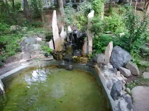 上川神社の庭園