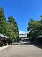 宮崎神宮の{uncategorized: "未分類", other: "その他", undefined: "問題あり", building: "その他建物", grave: "お墓", sacred_gate: "鳥居", guardian: "狛犬", statue: "像", buddha: "仏像", history: "歴史", nature: "自然", garden: "庭園", animal: "動物", pagoda: "塔", temizu: "手水舎", mountain_gate: "山門・神門", sanctuary: "本殿・本堂", subordinate: "末社・摂社", art: "芸術", scenery: "景色", jizo: "地蔵", ema: "絵馬", goshuin: "御朱印", omikuji: "おみくじ", items: "授与品その他", amulet: "お守り", goshuincho: "御朱印帳", eats: "食事", festival: "お祭り", votive_dance: "神楽", shichigosan: "七五三参", wedding: "結婚式", experience: "体験その他", initially: "初詣", around: "周辺", anti_infection: "感染症対策"}