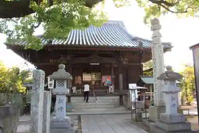 一宮寺の本殿・本堂