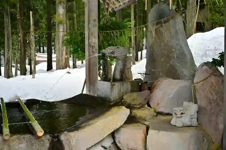 八海山尊神社(新潟県)