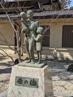 三重縣護國神社の像
