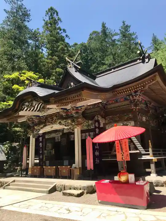 宝登山神社の本殿・本堂