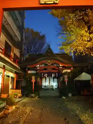 三崎稲荷神社の本殿・本堂