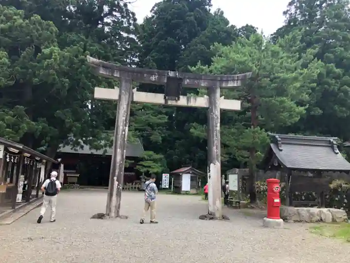 出羽神社(出羽三山神社)~三神合祭殿~(山形県)