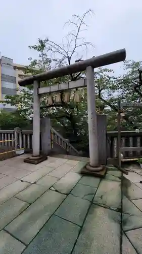 元三島神社の鳥居