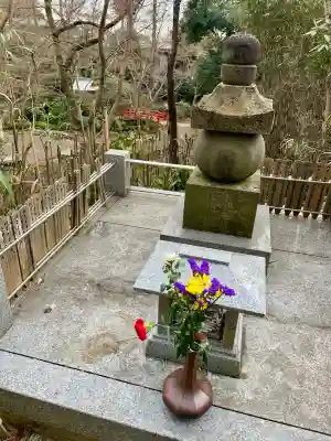 明王院（満願寺別院）の{uncategorized: "未分類", other: "その他", undefined: "問題あり", building: "その他建物", grave: "お墓", sacred_gate: "鳥居", guardian: "狛犬", statue: "像", buddha: "仏像", history: "歴史", nature: "自然", garden: "庭園", animal: "動物", pagoda: "塔", temizu: "手水舎", mountain_gate: "山門・神門", sanctuary: "本殿・本堂", subordinate: "末社・摂社", art: "芸術", scenery: "景色", jizo: "地蔵", ema: "絵馬", goshuin: "御朱印", omikuji: "おみくじ", items: "授与品その他", amulet: "お守り", goshuincho: "御朱印帳", eats: "食事", festival: "お祭り", votive_dance: "神楽", shichigosan: "七五三参", wedding: "結婚式", experience: "体験その他", initially: "初詣", around: "周辺", anti_infection: "感染症対策"}