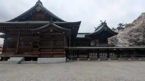白鷺神社の{uncategorized: "未分類", other: "その他", undefined: "問題あり", building: "その他建物", grave: "お墓", sacred_gate: "鳥居", guardian: "狛犬", statue: "像", buddha: "仏像", history: "歴史", nature: "自然", garden: "庭園", animal: "動物", pagoda: "塔", temizu: "手水舎", mountain_gate: "山門・神門", sanctuary: "本殿・本堂", subordinate: "末社・摂社", art: "芸術", scenery: "景色", jizo: "地蔵", ema: "絵馬", goshuin: "御朱印", omikuji: "おみくじ", items: "授与品その他", amulet: "お守り", goshuincho: "御朱印帳", eats: "食事", festival: "お祭り", votive_dance: "神楽", shichigosan: "七五三参", wedding: "結婚式", experience: "体験その他", initially: "初詣", around: "周辺", anti_infection: "感染症対策"}