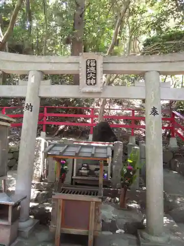 宝山寺の末社