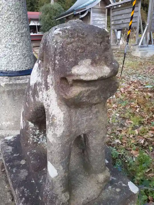 荒雄川神社の狛犬