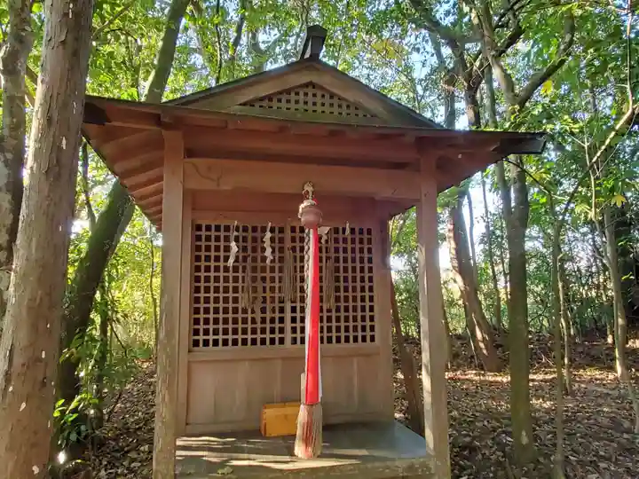 淡河八幡神社の末社・摂社